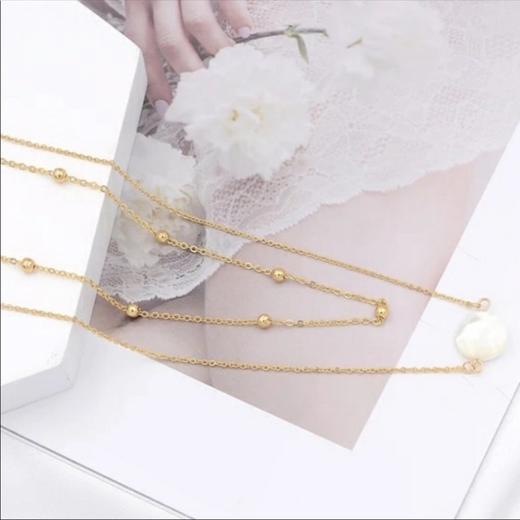 ⭐️Last One⭐️ Mother of Pearl Choker - Picture 4 of 6